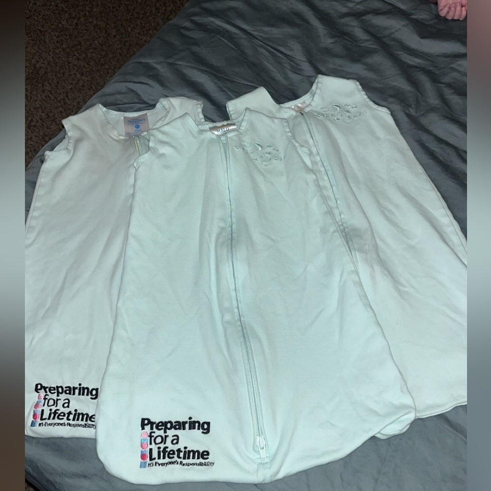 3 newborn sleep sacks, 3 newborn swaddles